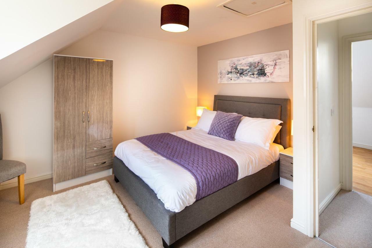 Modern And Spacious Home From Home 1 Mile From M1 - With Netflix, Prime Video, Ps5, Free Parking, Superfast Wifi, Bbq - Sleeps 11 - By Brightleap Apartments Milton Keynes Zewnętrze zdjęcie