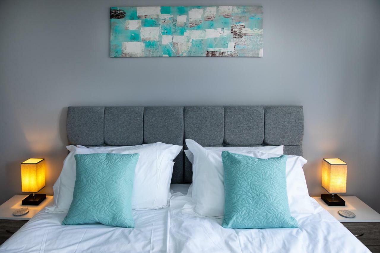 Modern And Spacious Home From Home 1 Mile From M1 - With Netflix, Prime Video, Ps5, Free Parking, Superfast Wifi, Bbq - Sleeps 11 - By Brightleap Apartments Milton Keynes Zewnętrze zdjęcie